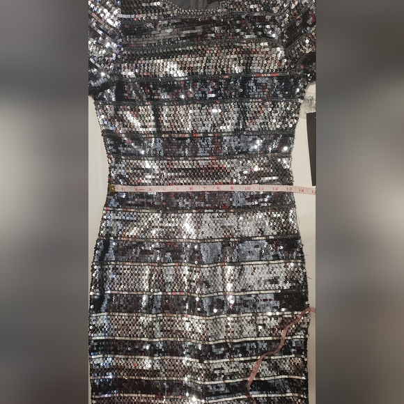 AIDAN MATTOX New Elegant Black and Silver Sequin Dress. - Picture 15 of 17